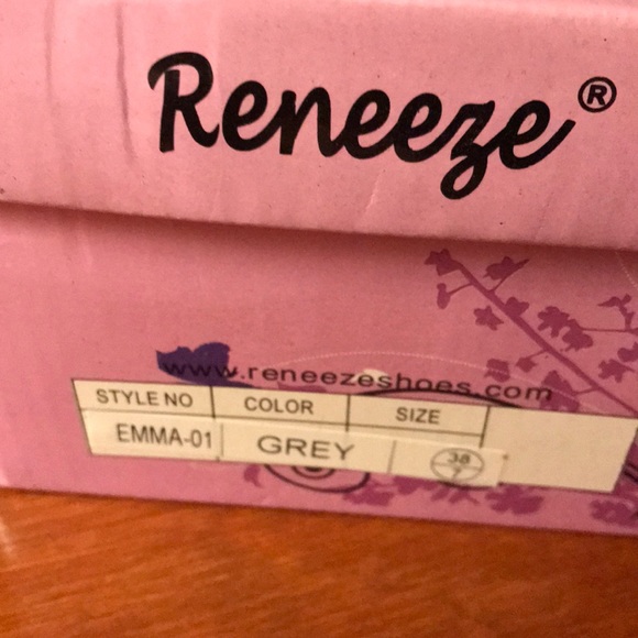 Shoes - Picture 4 of 4